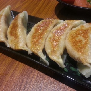 pan fried dumpling w red king crab - Orchard's Gyoza-Ya (Orchard)|Singapore