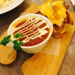 Ultimate Grilled Cheese with Rosted Tomato Soup - Fort Bonifacio 's Early Bird Breakfast Club (Fort Bonifacio )|Metro Manila