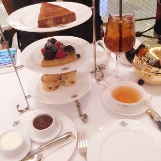 Afternoon tea - ในOrchard จากร้านTWG Tea Salon & Boutique (Orchard)|สิงคโปร์