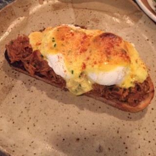 Organic poached eggs, braised ossobuco and chive hollandaise - 位於River Valley的Bochinche (River Valley) | 新加坡