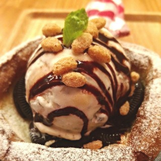 Oreo & Rice Krispy mini dutch baby pancake - dari Panary Cafe (แพนนารี่ คาเฟ่) (สามเสนใน) di สามเสนใน |Bangkok
