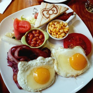Hello Kitty's all day breakfast - ใน大坑 จากร้านHello Kitty Secret Garden (大坑)|ฮ่องกง