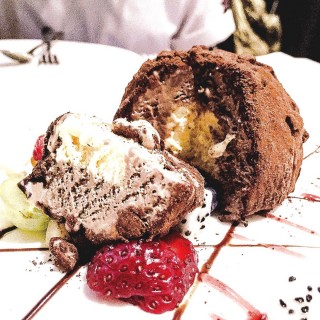 Chocolate tartufo - ใน觀塘 จากร้านi kitchen (觀塘)|ฮ่องกง