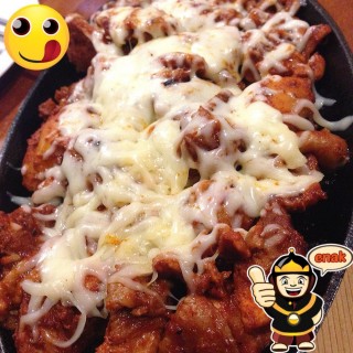 cheese chilli chicken - ในKebayoran Lama จากร้านJeans Chilli Chicken Indonesia (Kebayoran Lama)|Jakarta
