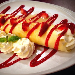 Crepe De La Crepe (เครป เดอ ลา เครป) ราคา 180 บาท - 位於ปทุมวัน的Coffee World (คอฟฟี่ เวิลด์) (ปทุมวัน) | 曼谷