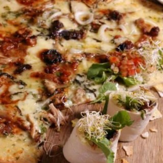 ALL MEAT BARBECUED PANIZZA - dari Uncle Cheffy (Ermita) di Ermita |Metro Manila