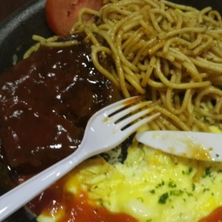 wagyu combo with spaghetti aglio olio - ในSenayan จากร้านTamani Express (Senayan)|Jakarta