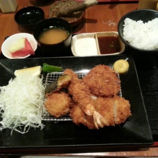 Hire and Seafood Katsu Set - dari Yabu : The House of Katsu (Fort Bonifacio ) di Fort Bonifacio |Metro Manila