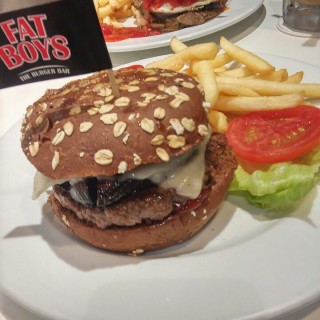 Build Your Own Burger - Upper Thomson / Fatboy’s (Upper Thomson)|Singapore