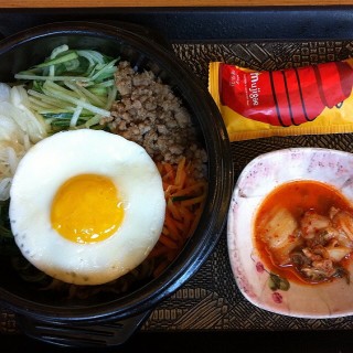 Dolsot Bibimbab - Cihampelas / Mujigae - Bibimbab & Casual Korean Food (Cihampelas)|Bandung