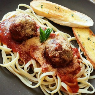 TOF Meatball Pasta - dari The Ostrich Farm (Pasay) di Pasay |Metro Manila