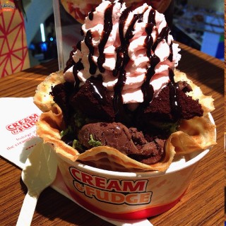 tokyo chocolate green tea - dari Cream & Fudge Gold (ครีม แอนด์ ฟัดจ์ โกลด์) (ปทุมวัน) di ปทุมวัน |Bangkok