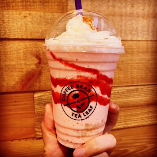 Strawberry Cheesecake Ice Blended - 位於Yishun的The Coffee Bean & Tea Leaf (Yishun) | 新加坡