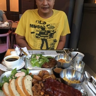 Nice to Meat You Platter - Little India Tekka Serangoon Road / Hungry Heroes (Little India Tekka Serangoon Road)|Singapore